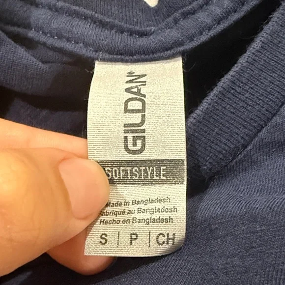 Gildan Softstyle Navy T-Shirt California - Picture 2 of 3